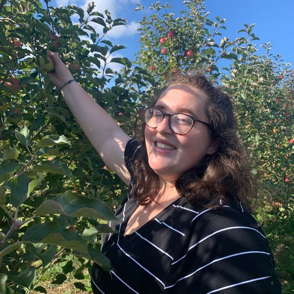 Meet your Posher, Melanie - Picture 1 of 1